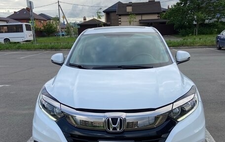 Honda Vezel, 2021 год, 2 500 000 рублей, 8 фотография