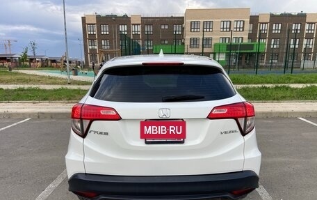 Honda Vezel, 2021 год, 2 500 000 рублей, 4 фотография