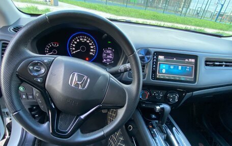 Honda Vezel, 2021 год, 2 500 000 рублей, 20 фотография