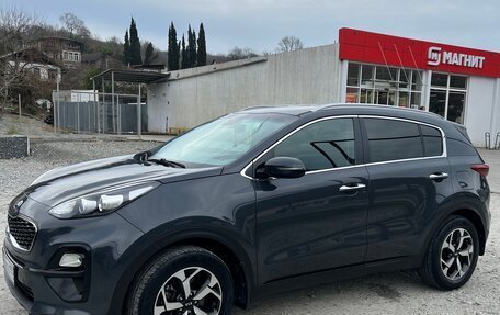 KIA Sportage IV рестайлинг, 2018 год, 2 000 000 рублей, 2 фотография