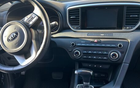 KIA Sportage IV рестайлинг, 2018 год, 2 000 000 рублей, 6 фотография