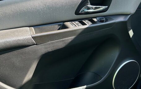 Chevrolet Cruze II, 2014 год, 800 000 рублей, 13 фотография