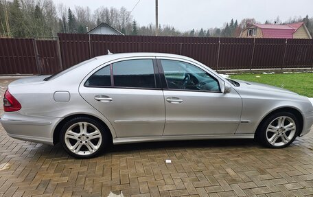 Mercedes-Benz E-Класс, 2006 год, 900 000 рублей, 2 фотография