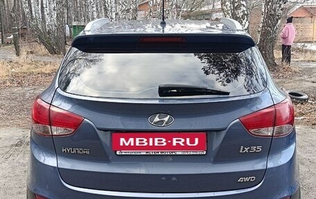 Hyundai ix35 I рестайлинг, 2012 год, 1 000 000 рублей, 5 фотография