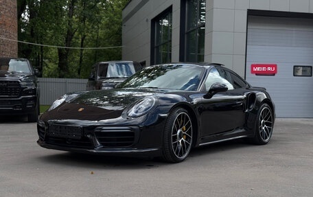 Porsche 911, 2018 год, 14 500 000 рублей, 3 фотография