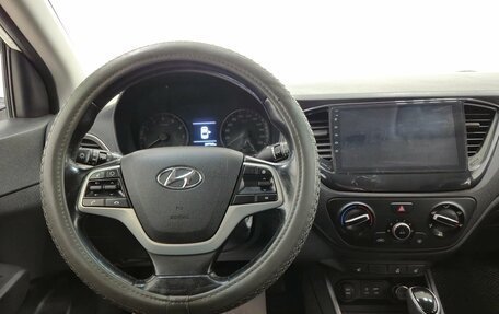 Hyundai Solaris II рестайлинг, 2017 год, 1 100 000 рублей, 14 фотография