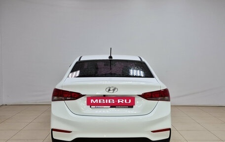 Hyundai Solaris II рестайлинг, 2017 год, 1 100 000 рублей, 8 фотография
