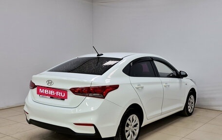 Hyundai Solaris II рестайлинг, 2017 год, 1 100 000 рублей, 7 фотография