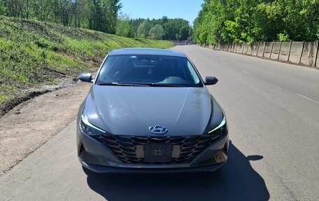 Hyundai Elantra, 2021 год, 1 910 000 рублей, 9 фотография
