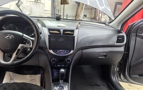 Hyundai Solaris II рестайлинг, 2012 год, 850 000 рублей, 6 фотография