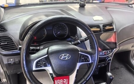Hyundai Solaris II рестайлинг, 2012 год, 850 000 рублей, 3 фотография