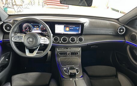 Mercedes-Benz E-Класс, 2019 год, 3 350 000 рублей, 12 фотография