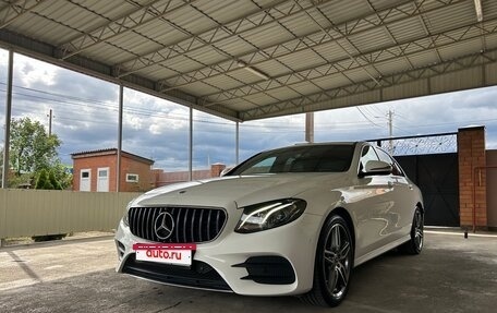 Mercedes-Benz E-Класс, 2019 год, 3 350 000 рублей, 2 фотография