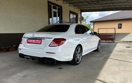 Mercedes-Benz E-Класс, 2019 год, 3 350 000 рублей, 8 фотография