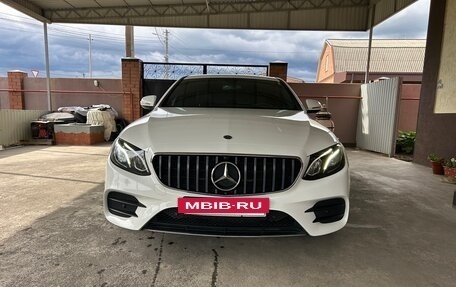 Mercedes-Benz E-Класс, 2019 год, 3 350 000 рублей, 3 фотография
