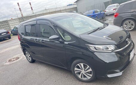 Honda Freed II, 2021 год, 1 870 000 рублей, 10 фотография