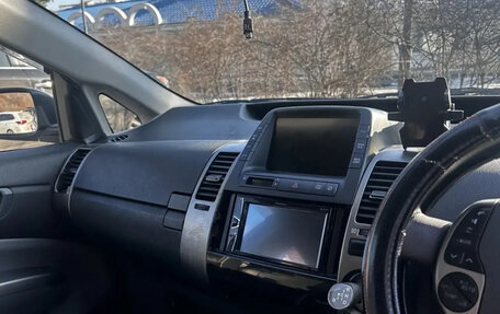 Toyota Prius, 2010 год, 710 000 рублей, 3 фотография