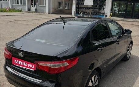 KIA Rio III рестайлинг, 2013 год, 897 000 рублей, 2 фотография
