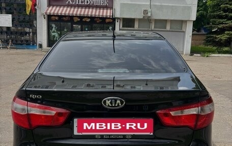 KIA Rio III рестайлинг, 2013 год, 897 000 рублей, 5 фотография