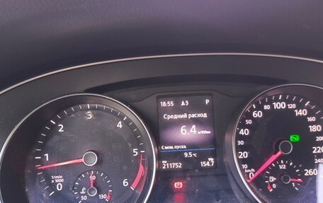 Volkswagen Passat B8 рестайлинг, 2018 год, 1 900 000 рублей, 6 фотография