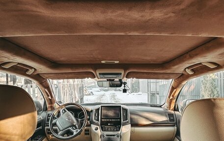 Toyota Land Cruiser 200, 2015 год, 9 фотография