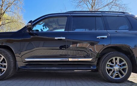 Toyota Land Cruiser 200, 2015 год, 4 фотография