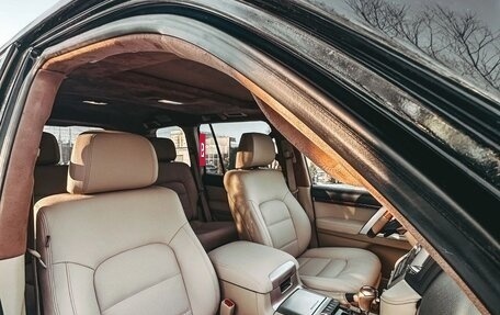 Toyota Land Cruiser 200, 2015 год, 10 фотография
