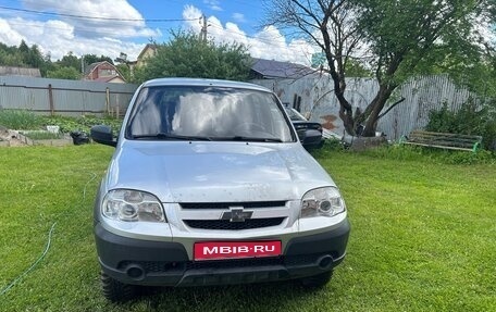 Chevrolet Niva I рестайлинг, 2010 год, 350 000 рублей, 1 фотография