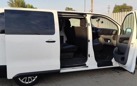 Opel Vivaro, 2020 год, 3 150 000 рублей, 6 фотография