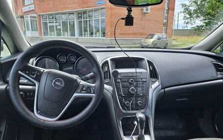 Opel Astra J, 2011 год, 650 000 рублей, 6 фотография