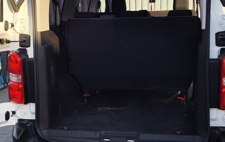Opel Vivaro, 2020 год, 3 150 000 рублей, 9 фотография