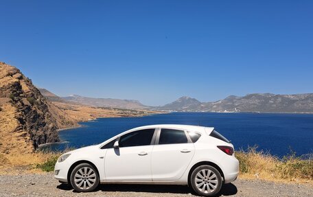 Opel Astra J, 2011 год, 650 000 рублей, 7 фотография