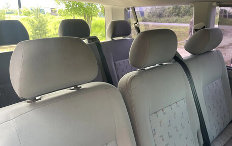 Volkswagen Caravelle T5, 2008 год, 850 000 рублей, 12 фотография