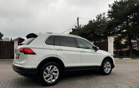 Volkswagen Tiguan II, 2021 год, 2 850 000 рублей, 3 фотография