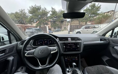 Volkswagen Tiguan II, 2021 год, 2 850 000 рублей, 5 фотография