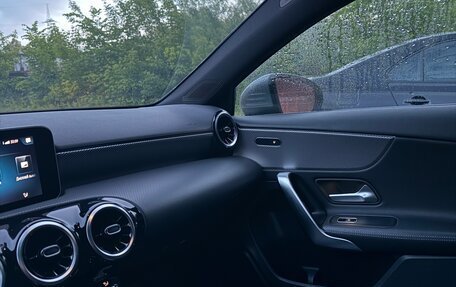 Mercedes-Benz A-Класс, 2018 год, 2 050 000 рублей, 11 фотография