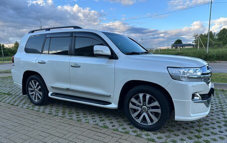 Toyota Land Cruiser 200, 2019 год, 6 700 000 рублей, 7 фотография
