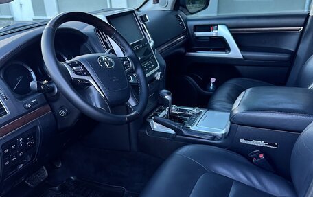 Toyota Land Cruiser 200, 2019 год, 6 700 000 рублей, 10 фотография