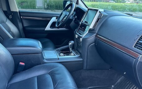 Toyota Land Cruiser 200, 2019 год, 6 700 000 рублей, 12 фотография