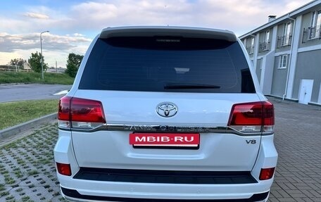 Toyota Land Cruiser 200, 2019 год, 6 700 000 рублей, 5 фотография