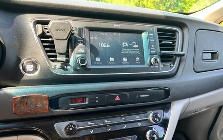 KIA Carnival III, 2020 год, 3 100 000 рублей, 2 фотография