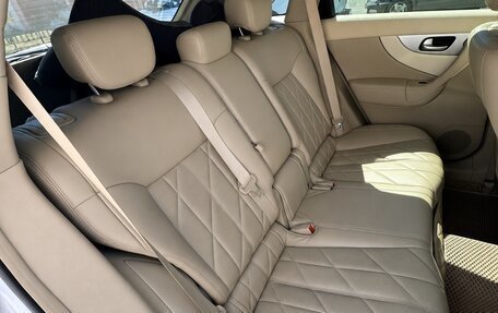 Infiniti FX II, 2012 год, 2 650 000 рублей, 27 фотография