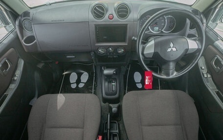 Mitsubishi Pajero Mini II, 2010 год, 658 000 рублей, 14 фотография