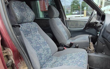Chevrolet Niva I рестайлинг, 2003 год, 149 000 рублей, 8 фотография