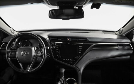 Toyota Camry, 2018 год, 2 749 000 рублей, 11 фотография
