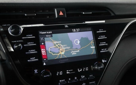 Toyota Camry, 2018 год, 2 749 000 рублей, 15 фотография