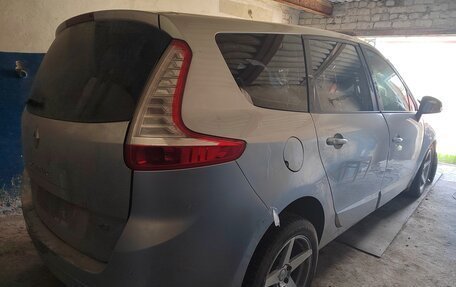Renault Scenic III, 2016 год, 300 000 рублей, 7 фотография