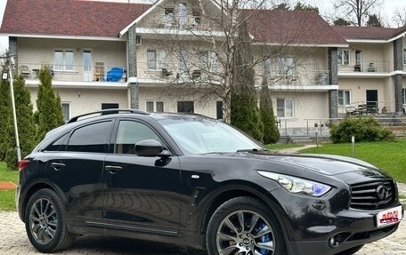 Infiniti QX70, 2014 год, 2 400 000 рублей, 1 фотография