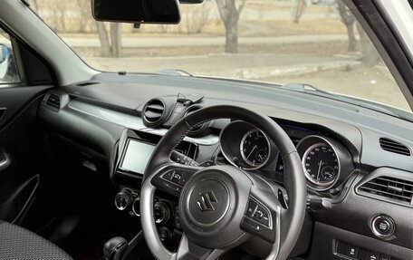 Suzuki Swift V, 2017 год, 1 050 000 рублей, 8 фотография
