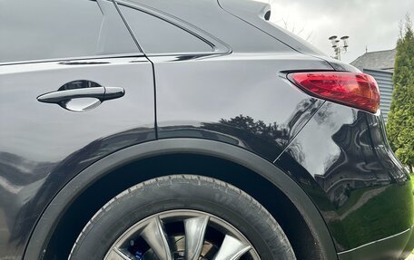 Infiniti QX70, 2014 год, 2 400 000 рублей, 11 фотография